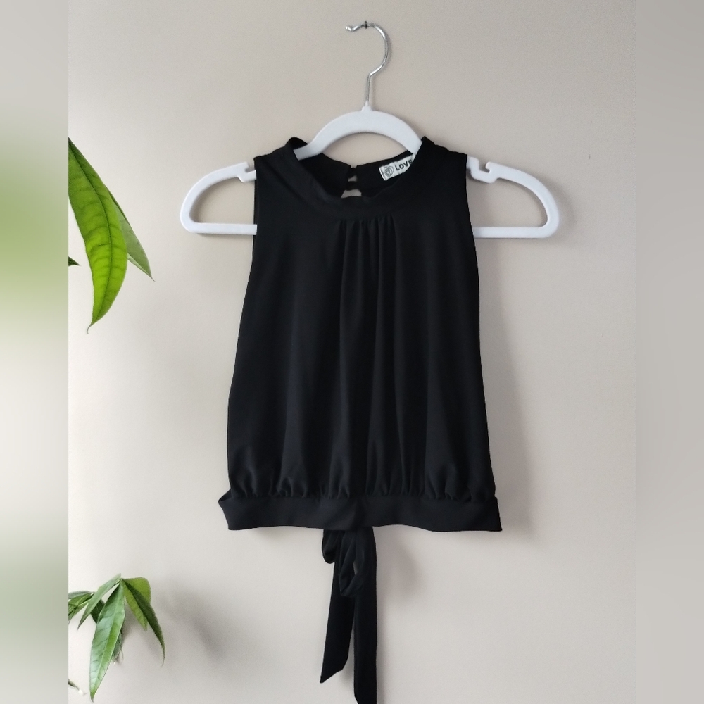Love Black Keyhole Blouse Medium